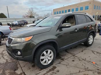  Salvage Kia Sorento