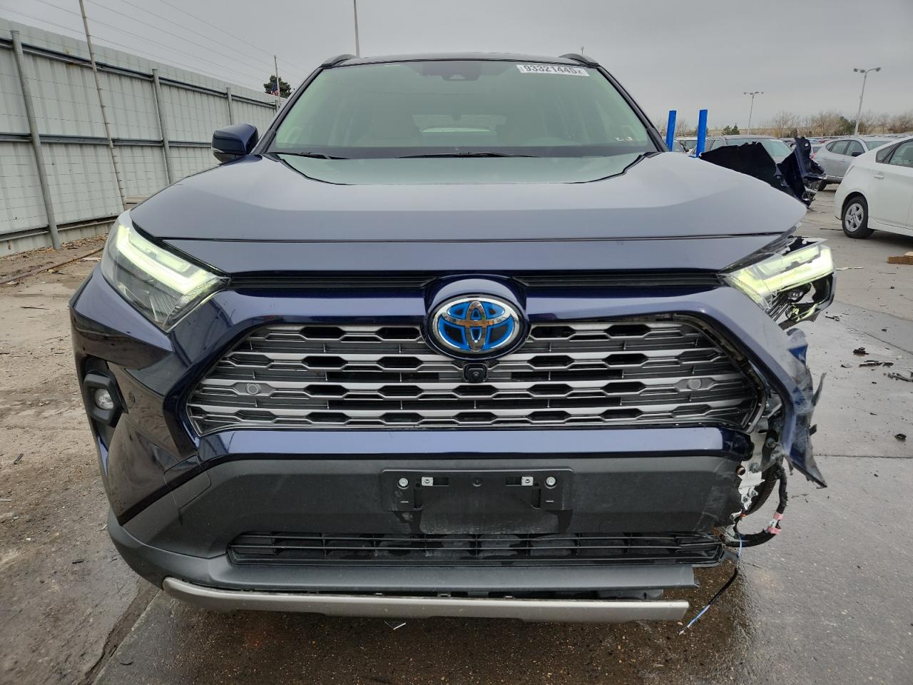 Toyota RAV4 Limited Image 2