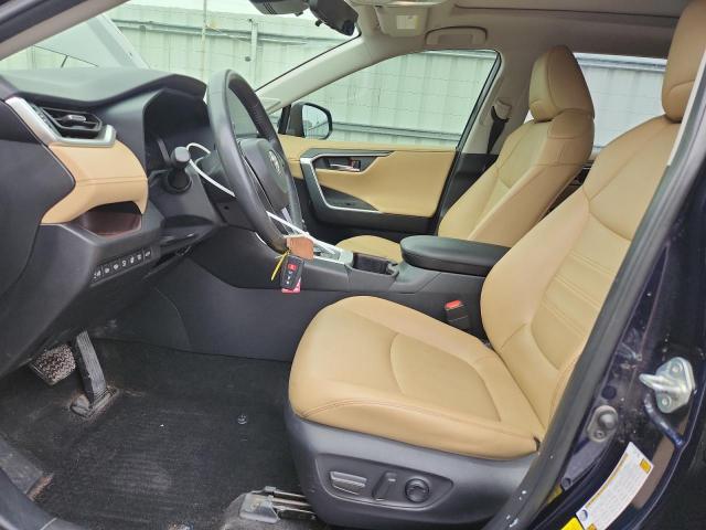 Toyota RAV4 Limited Image 4