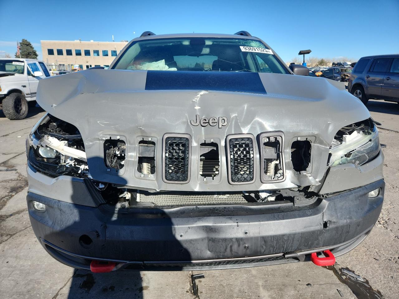 Jeep Cherokee Trailhawk Image 9