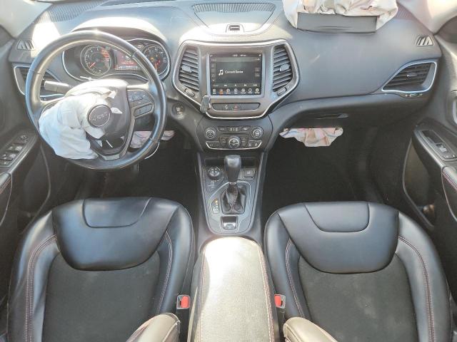 Jeep Cherokee Trailhawk Image 6