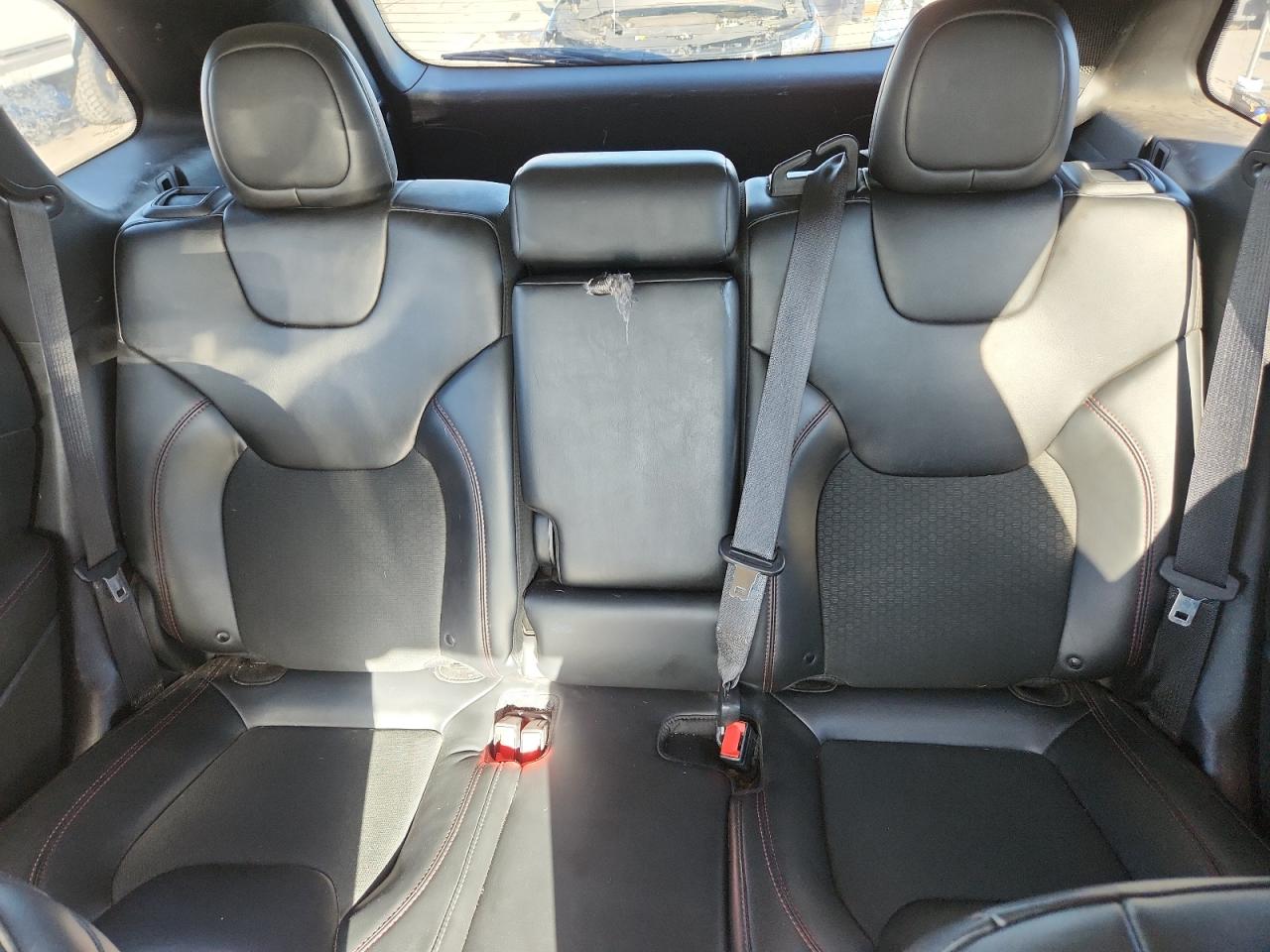 Jeep Cherokee Trailhawk Image 11