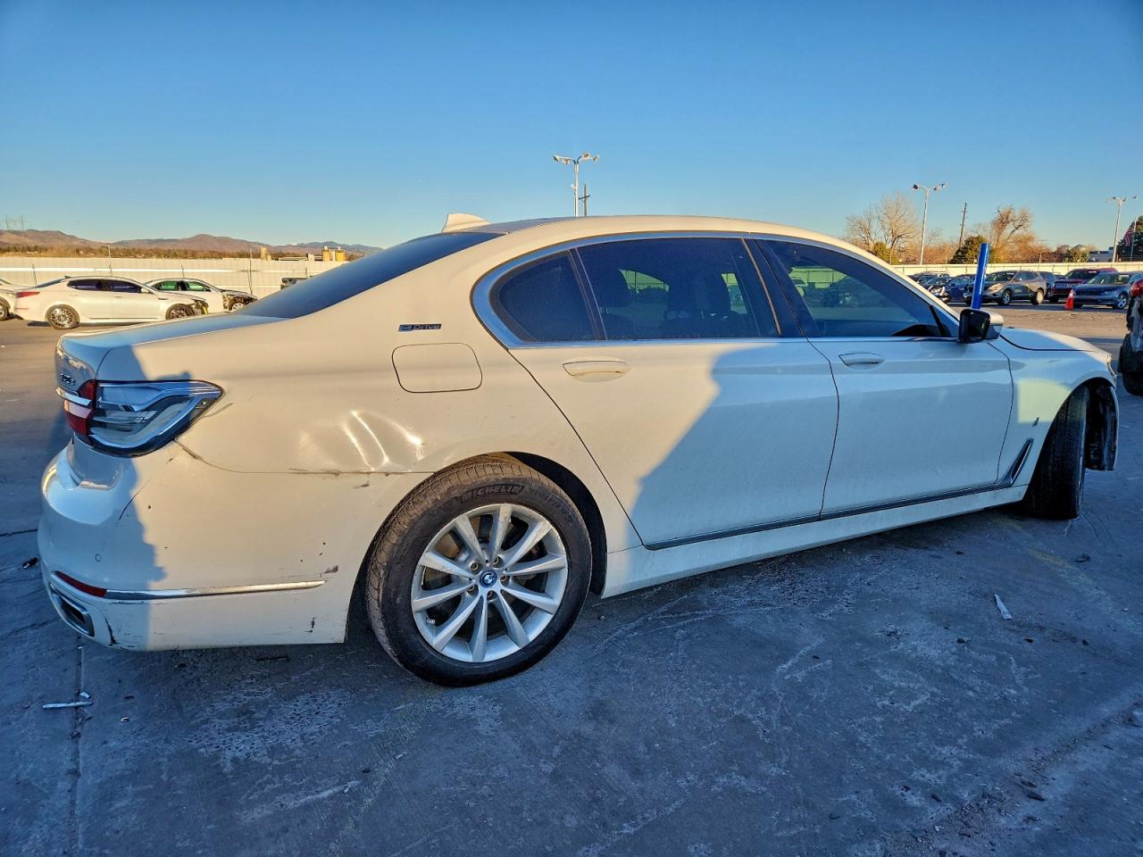 BMW 7 Series Xe Image 2