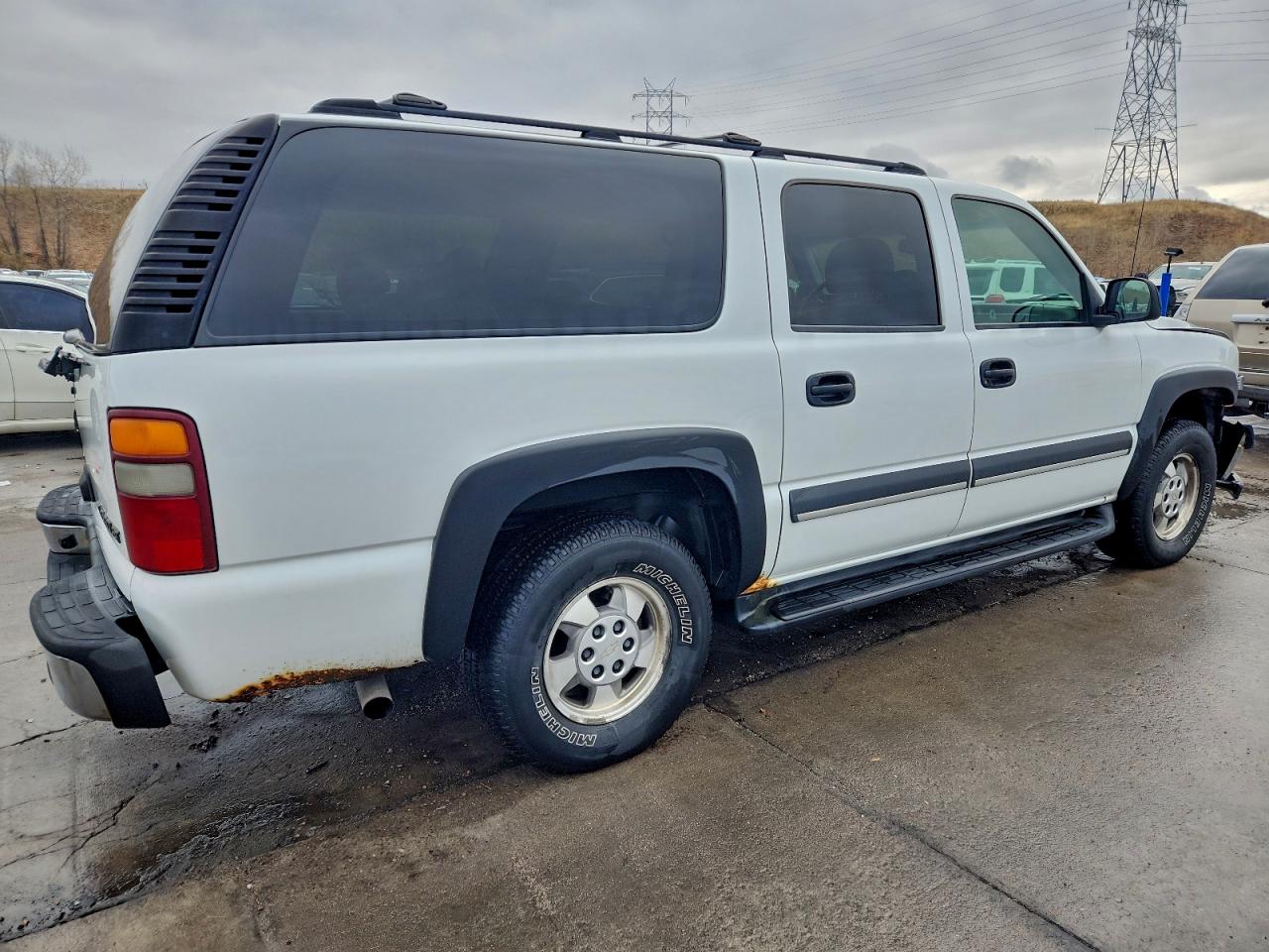 Chevrolet Suburban K1500 Image 3