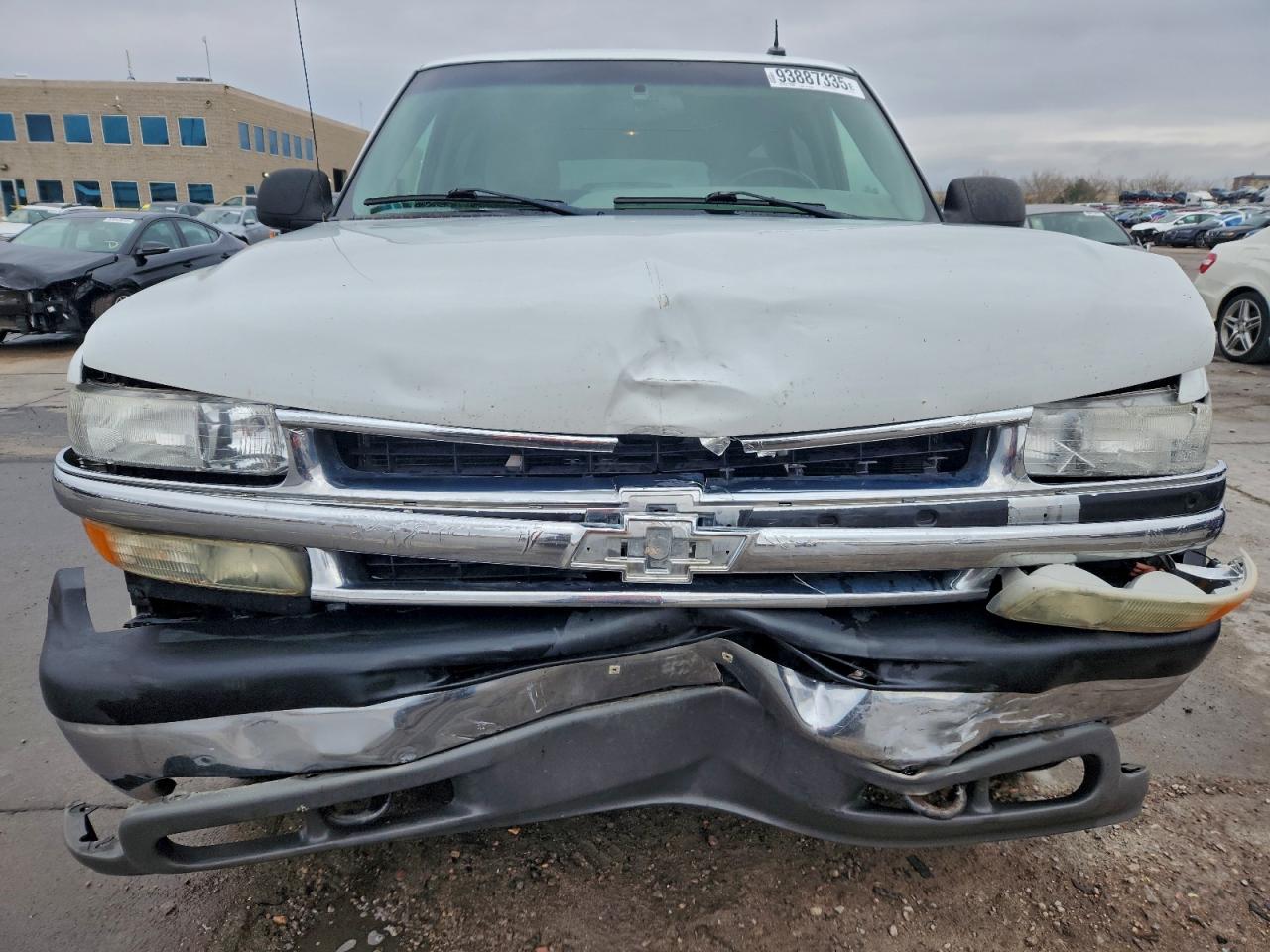 Chevrolet Suburban K1500 Image 6