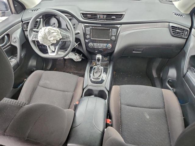 Nissan Rogue S Image 3