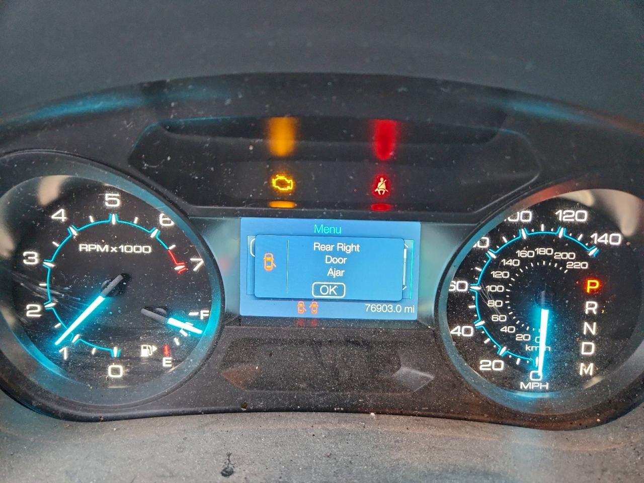 Ford Explorer Image 6