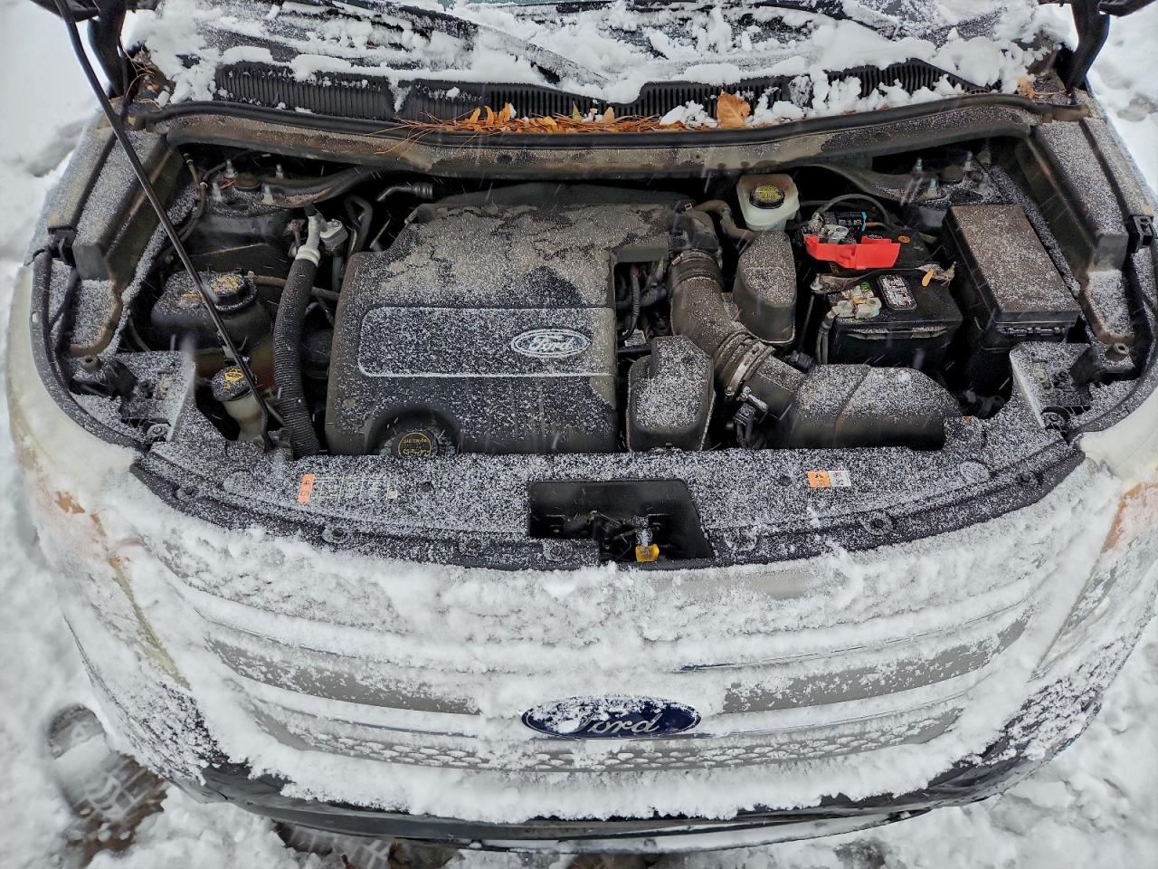 Ford Explorer Image 13