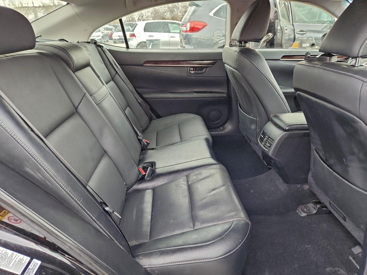 Lexus Es 300h Image 5