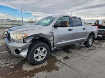  Salvage Toyota Tundra