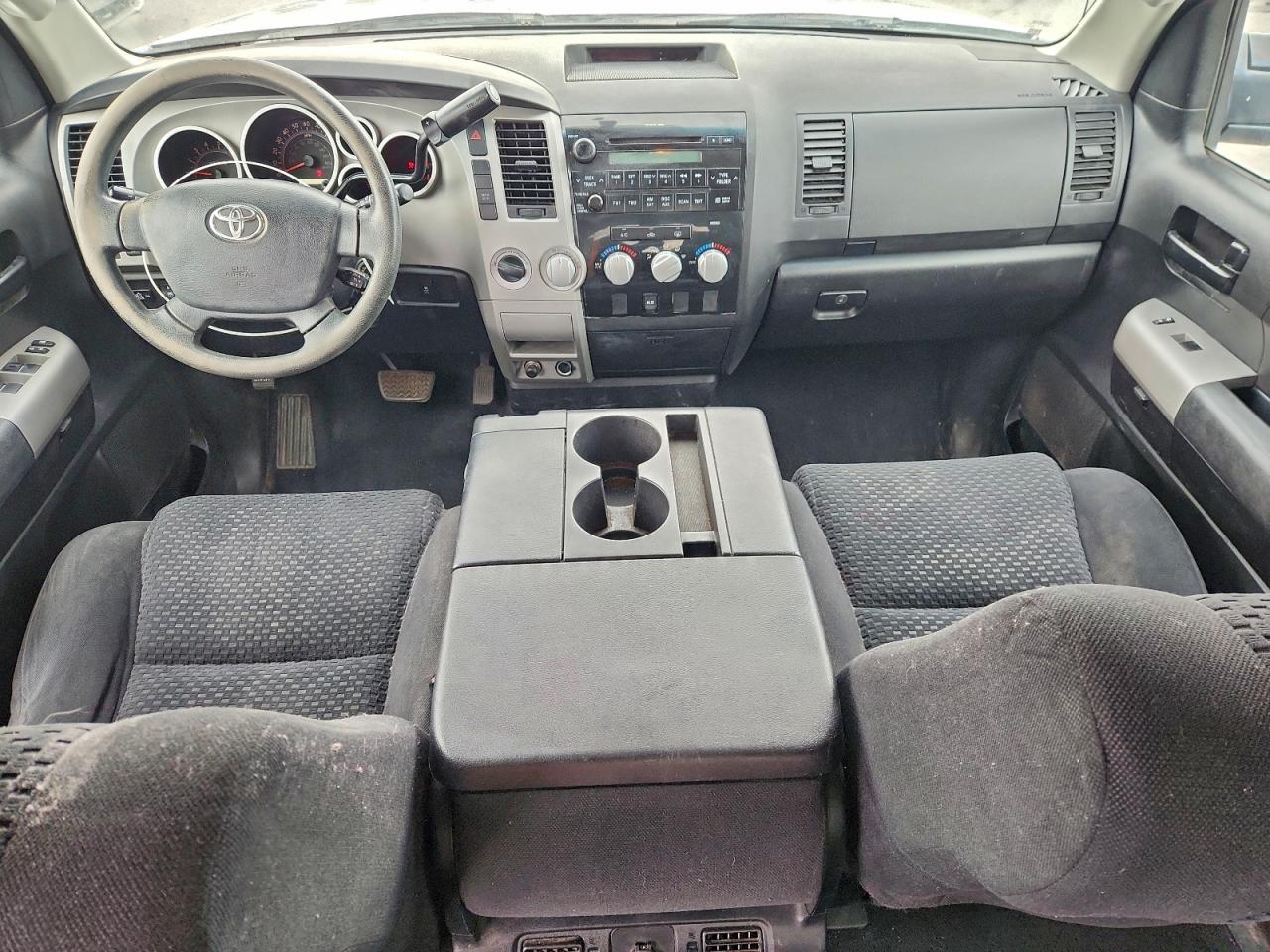 Toyota Tundra Crewmax Sr5 Image 12