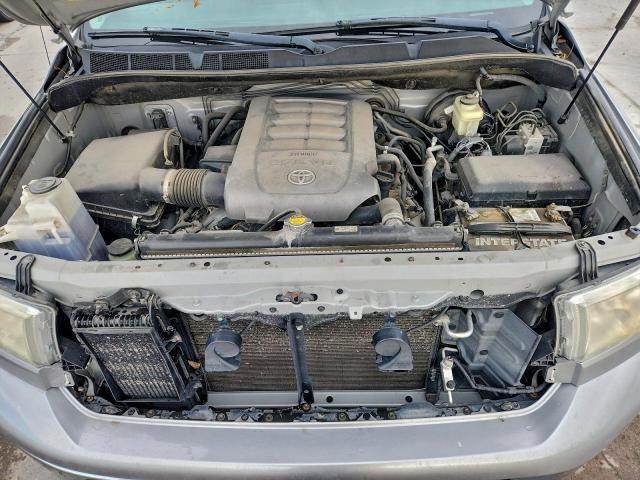 Toyota Tundra Crewmax Sr5 Image 4