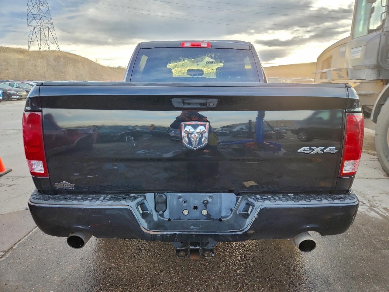 Dodge Ram 1500 St Image 4