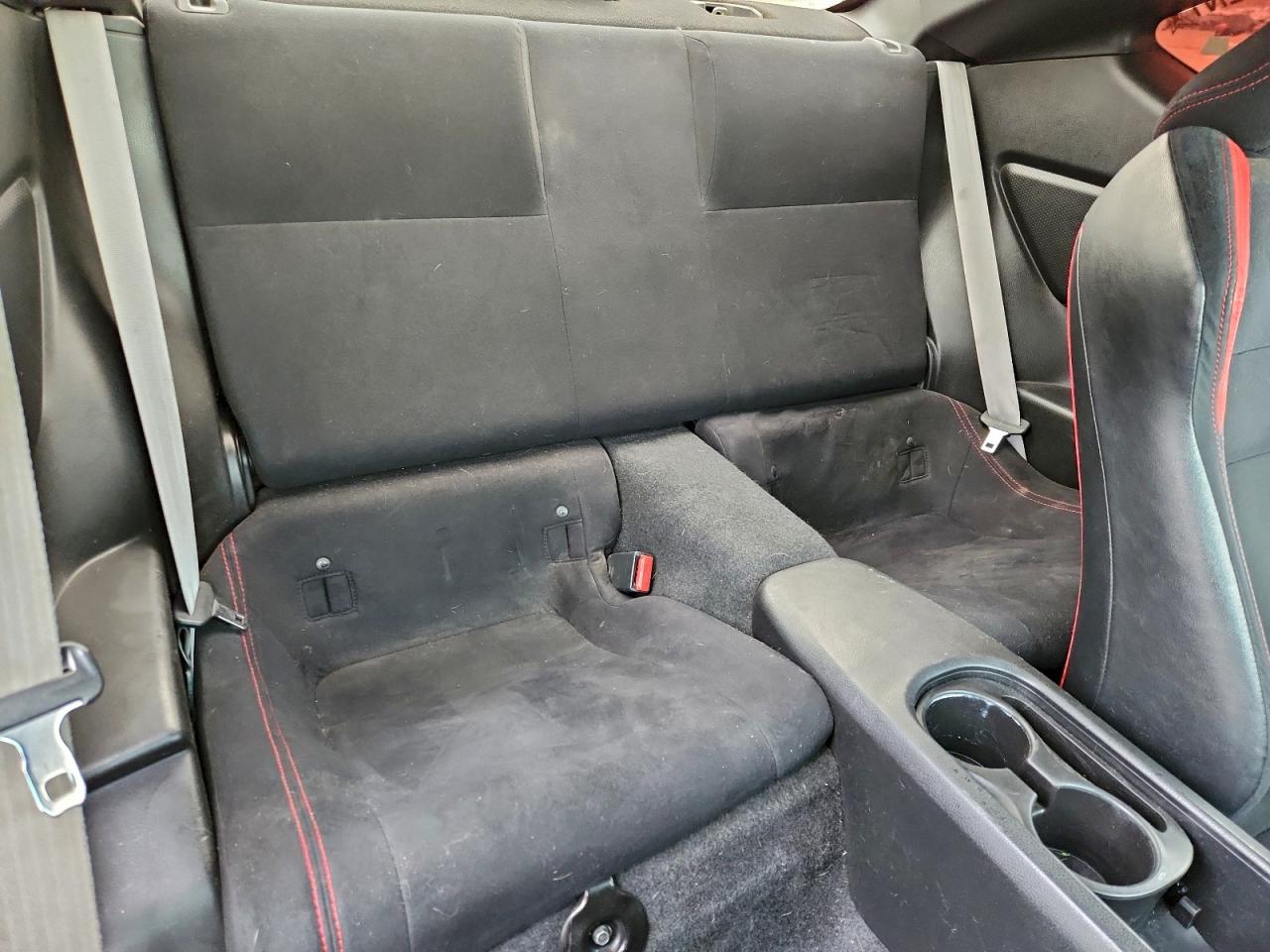 Toyota Scion Image 10