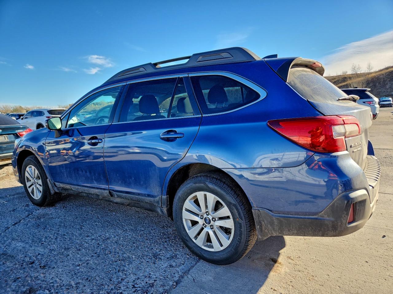 Subaru Outback 2.5i Premium Image 13