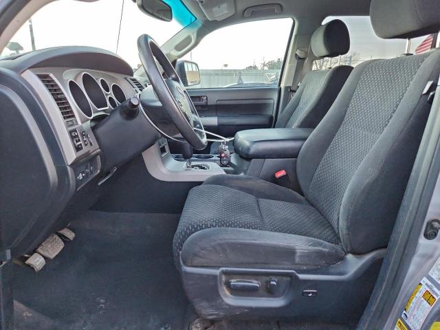 Toyota Tundra Crewmax Sr5 Image 8