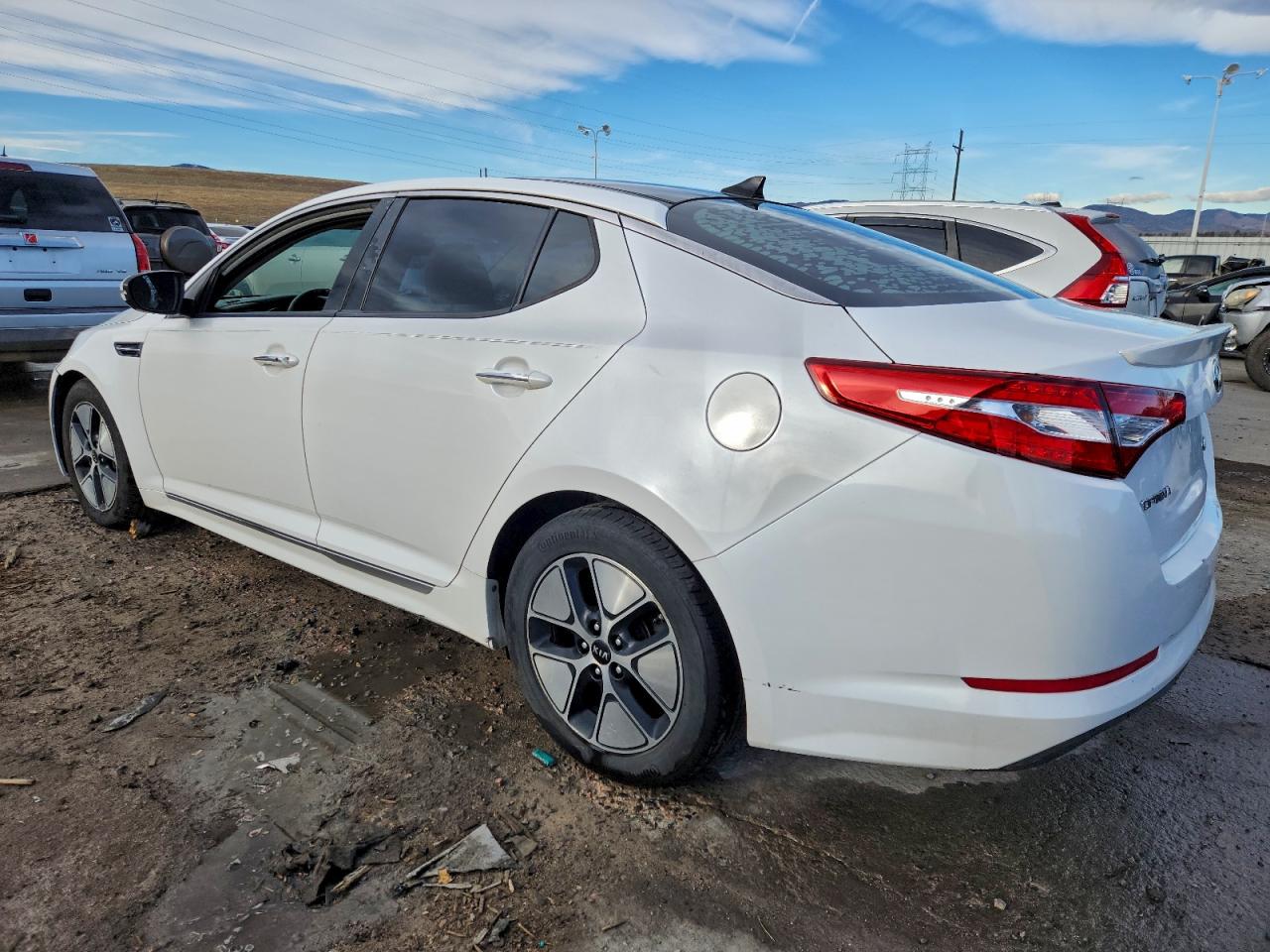 Kia Optima Hybrid Image 4