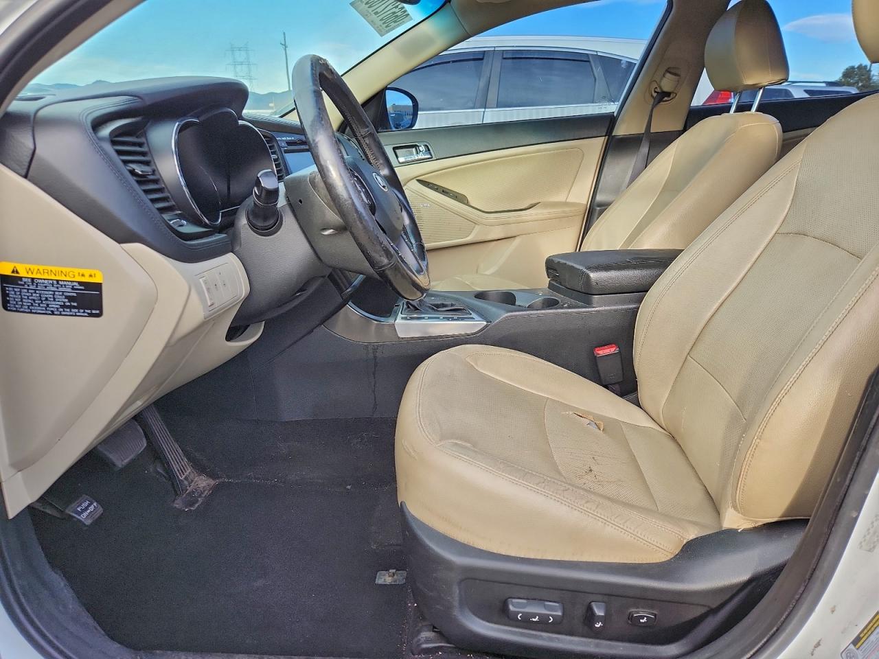 Kia Optima Hybrid Image 9