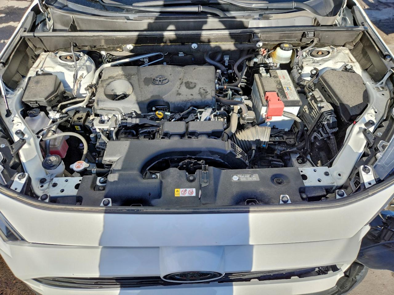 Toyota RAV4 Xle Image 2