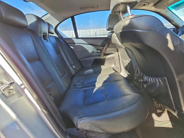 BMW 5 Series I Image 11