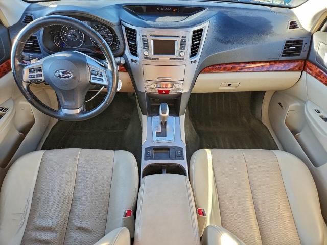 Subaru Outback 2.5i Limited Image 9