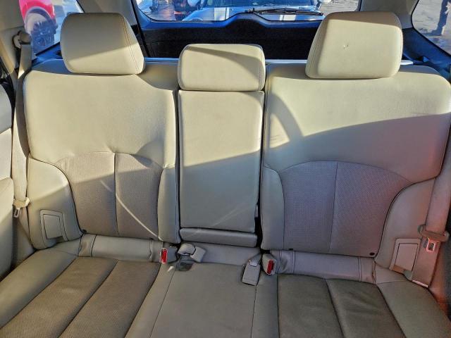 Subaru Outback 2.5i Limited Image 8