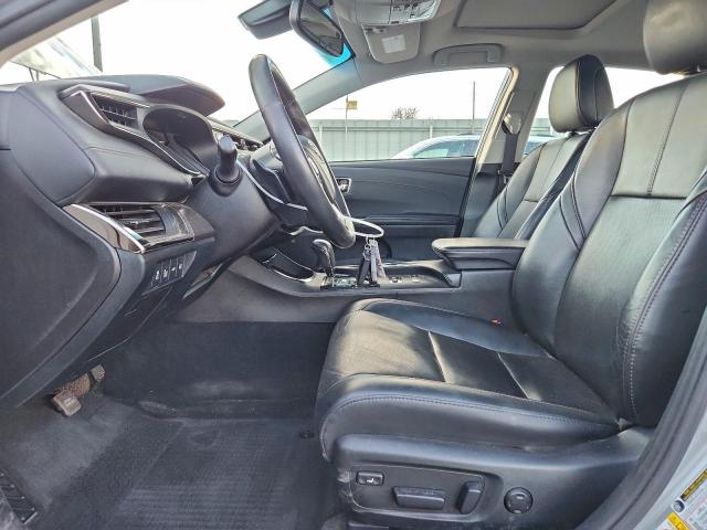 Toyota Avalon Xle Image 3