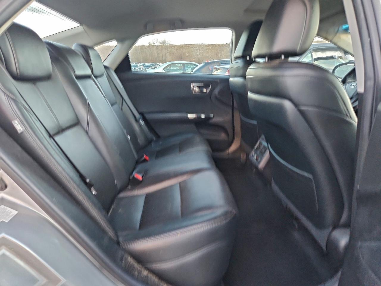 Toyota Avalon Xle Image 9