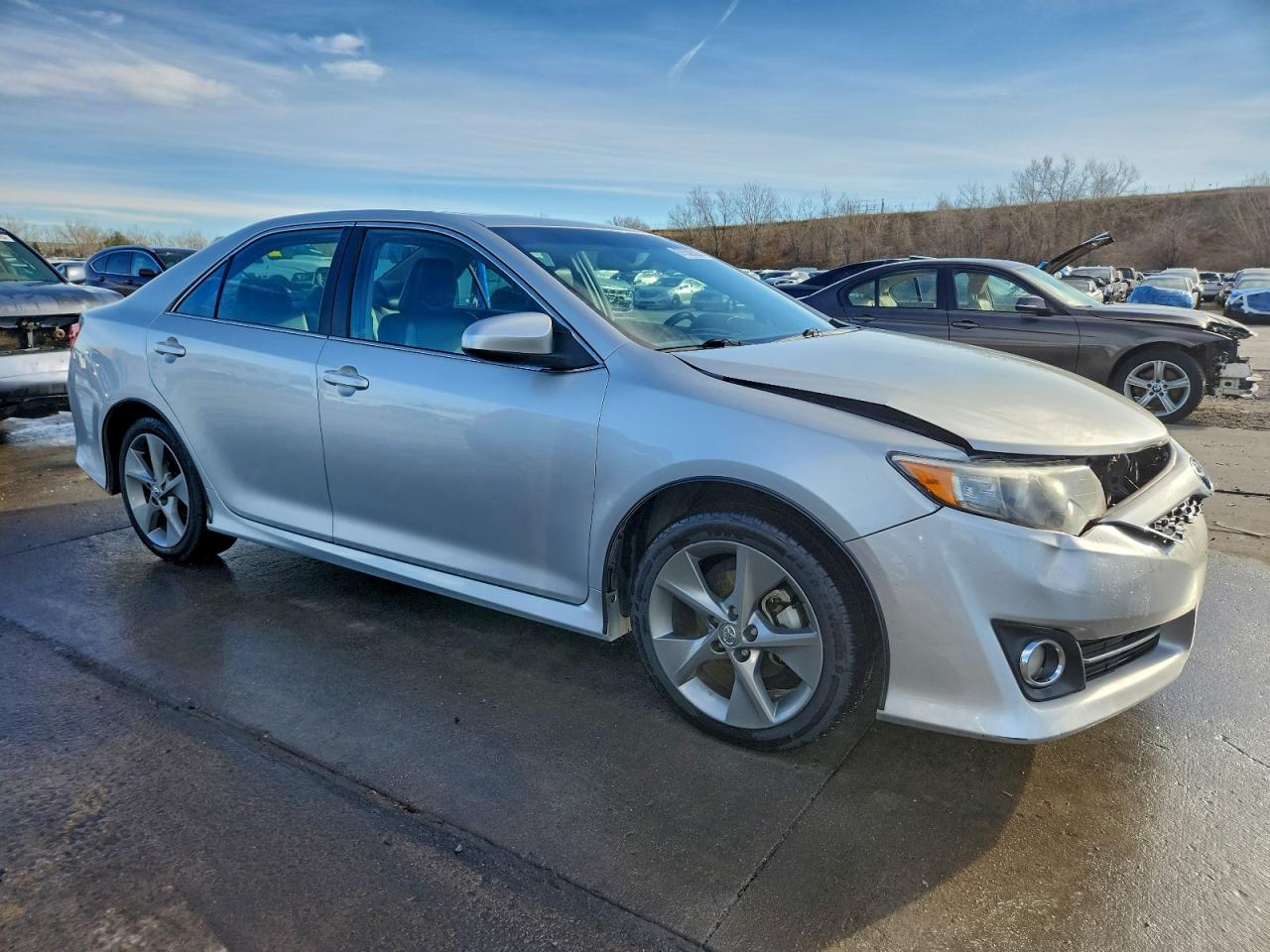 Toyota Camry Se Image 3