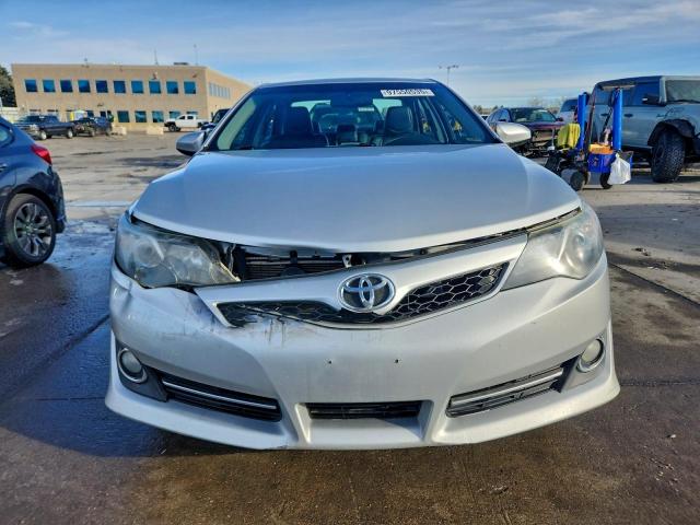 Toyota Camry Se Image 5