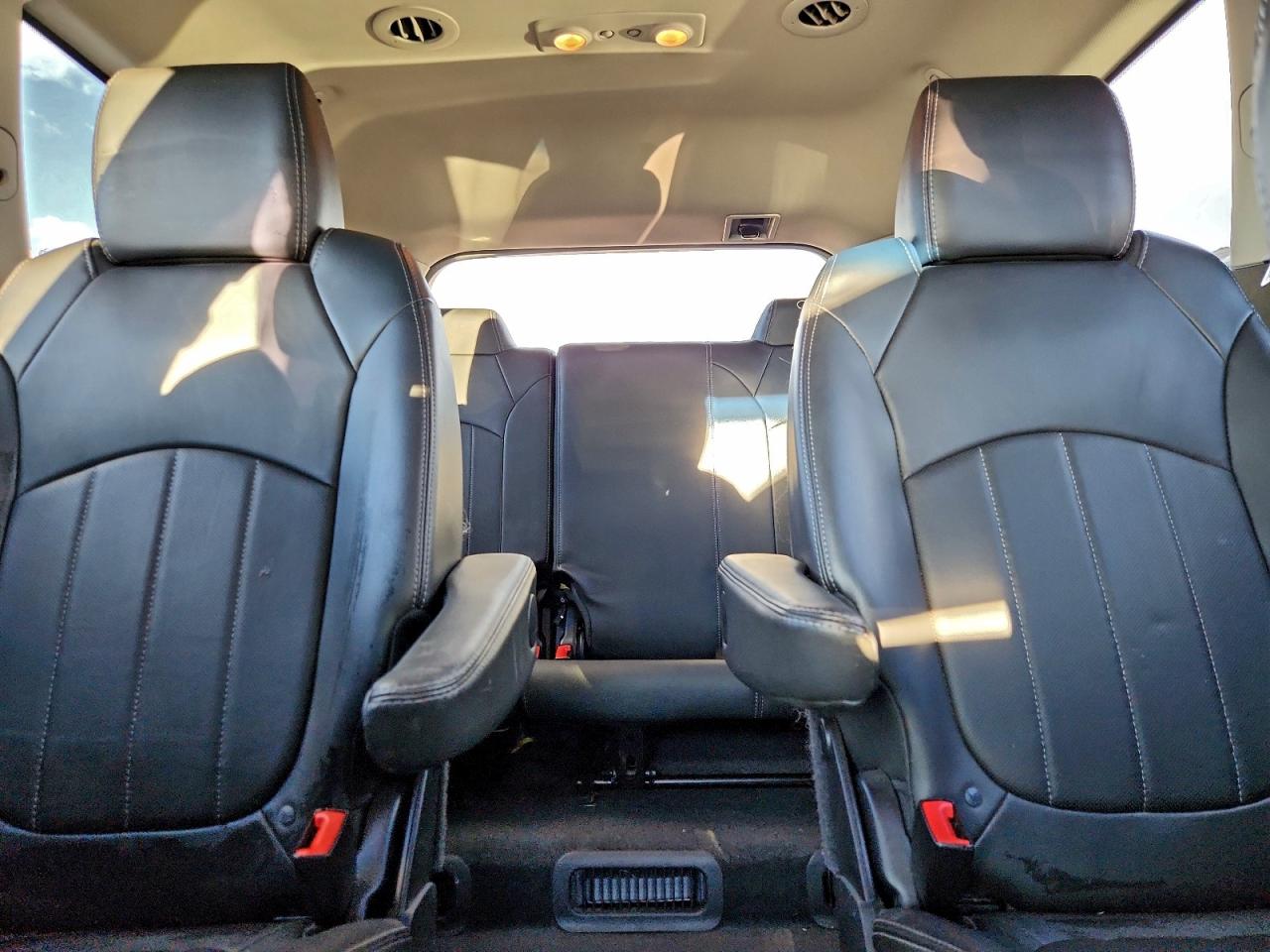 Buick Enclave Image 11