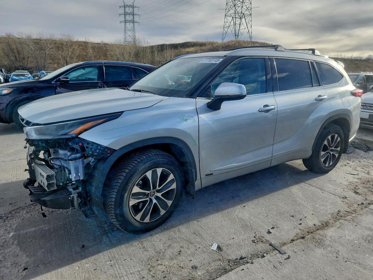 Toyota Highlander Hybrid Xle Image 1