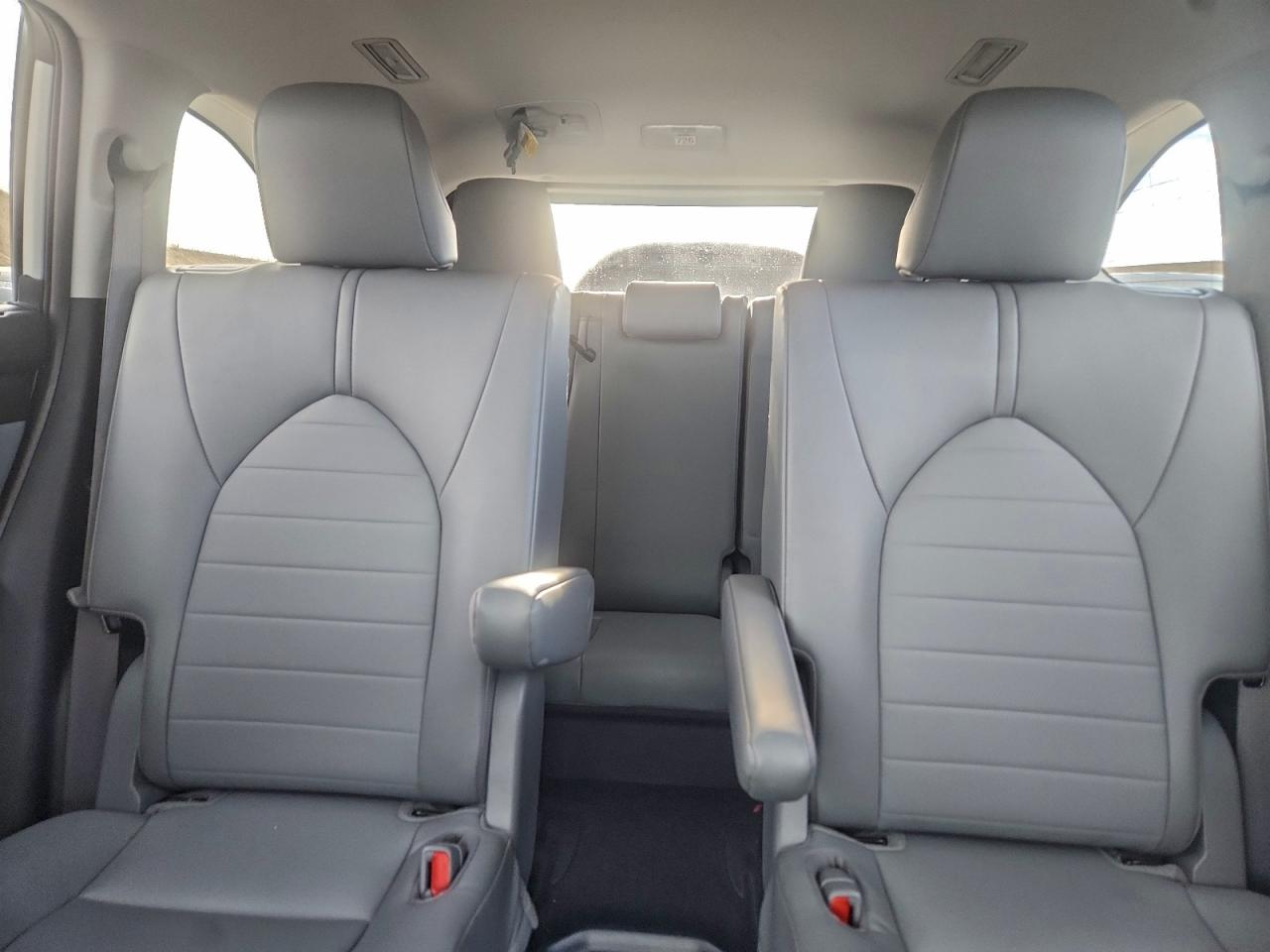 Toyota Highlander Hybrid Xle Image 11