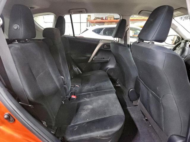 Toyota RAV4 Le Image 10