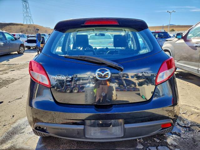 Mazda 2 Image 11