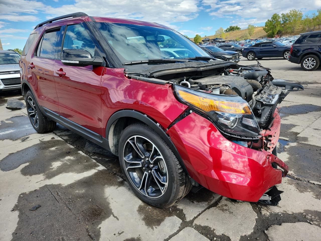 Ford Explorer Sport Image 8