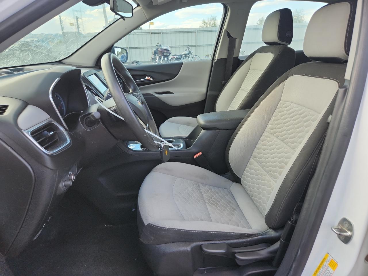 Chevrolet Equinox Ls Image 7