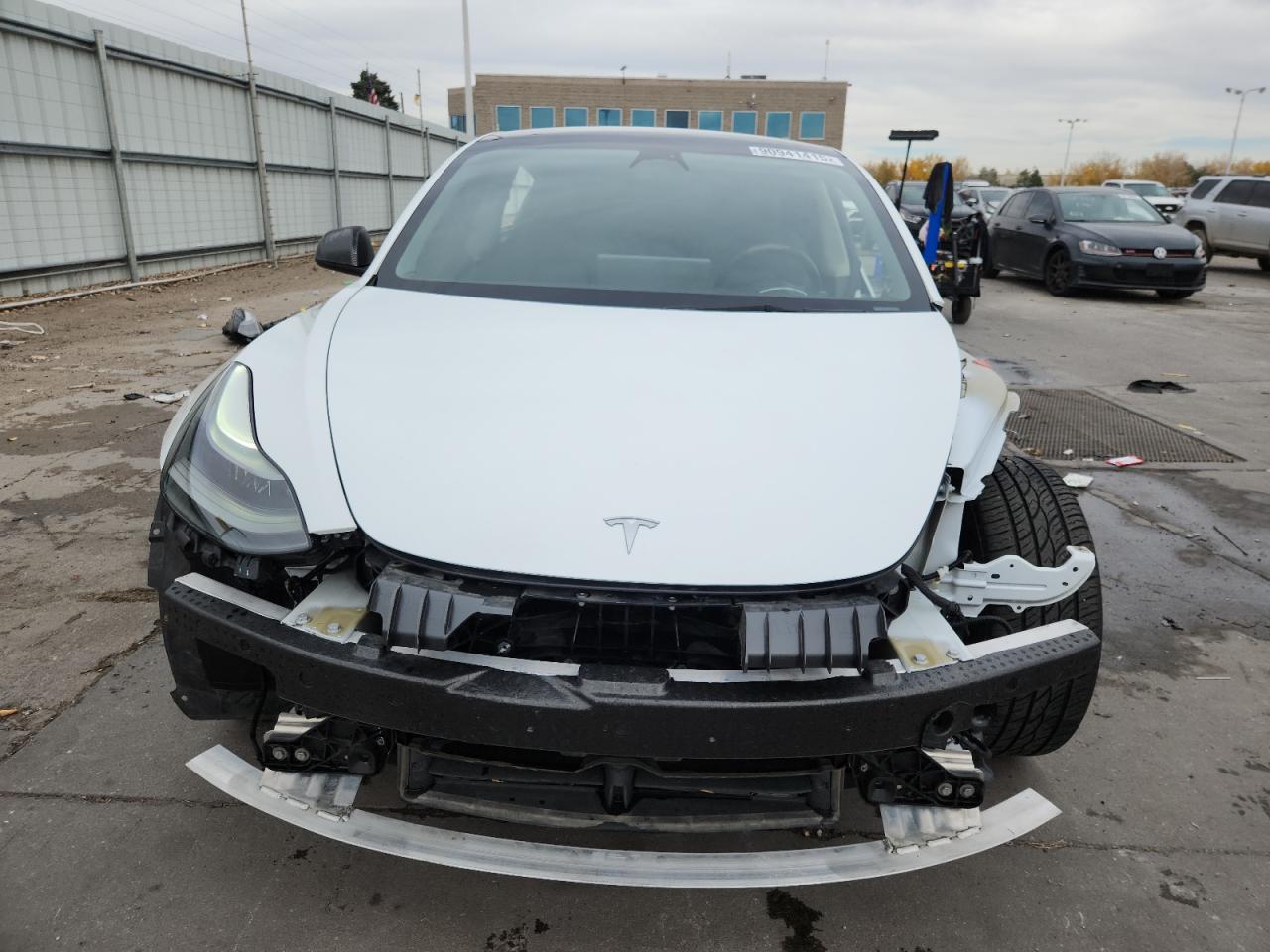 Tesla Model 3 Image 12