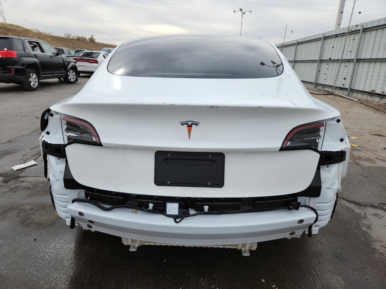 Tesla Model 3 Image 6