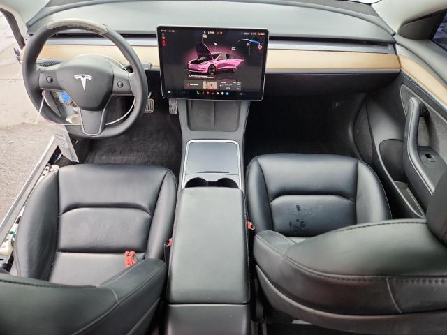 Tesla Model 3 Image 4