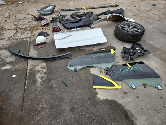 Tesla Model 3 Image 9