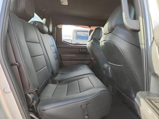 Toyota Tacoma Double Cab Image 12