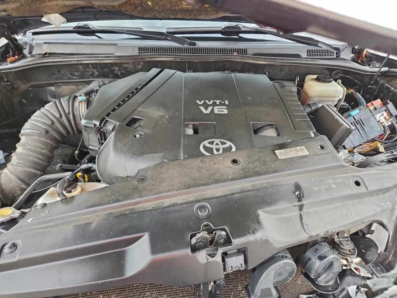 Toyota 4Runner Sr5 Image 10