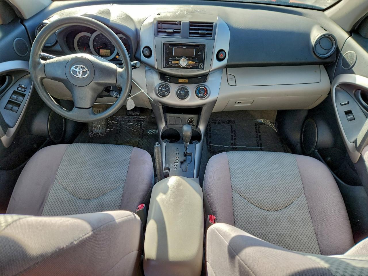 Toyota RAV4 Image 13