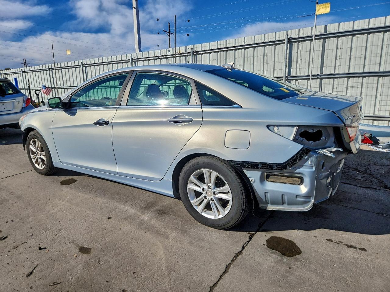 Hyundai SONATA Gls Image 2