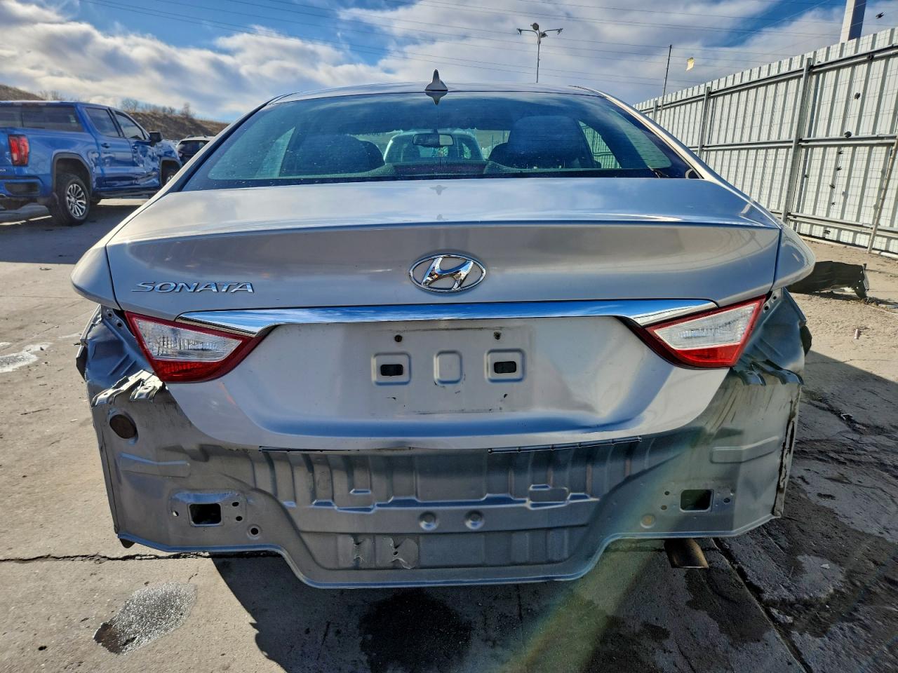 Hyundai SONATA Gls Image 6
