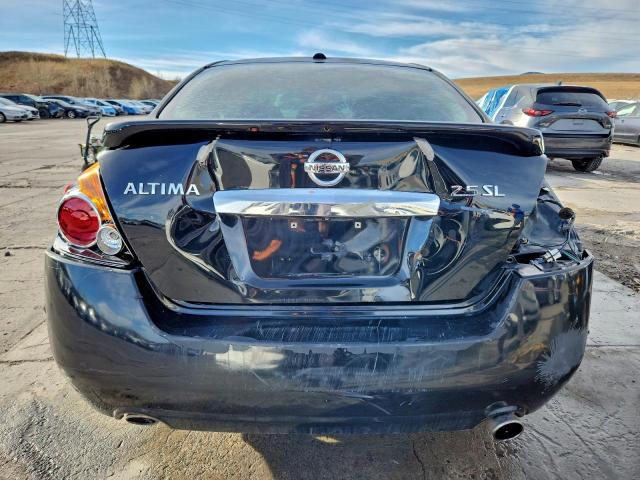 Nissan Altima Base Image 11
