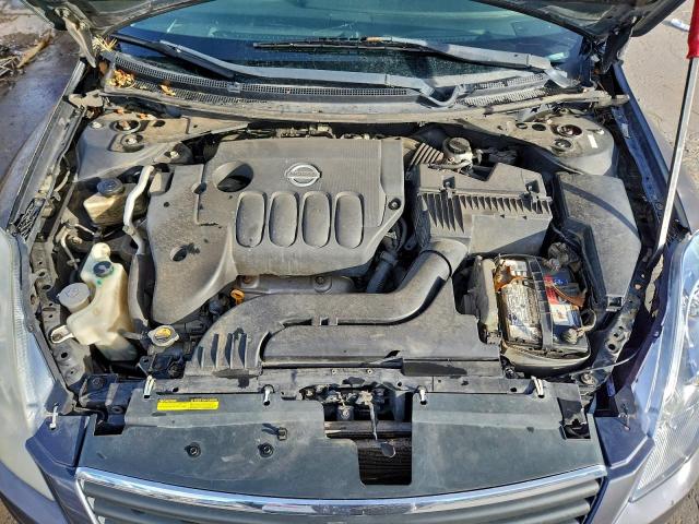 Nissan Altima Base Image 2