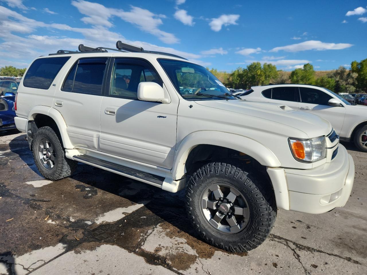Toyota 4Runner Limited Image 4