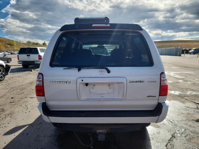 Toyota 4Runner Limited Image 6